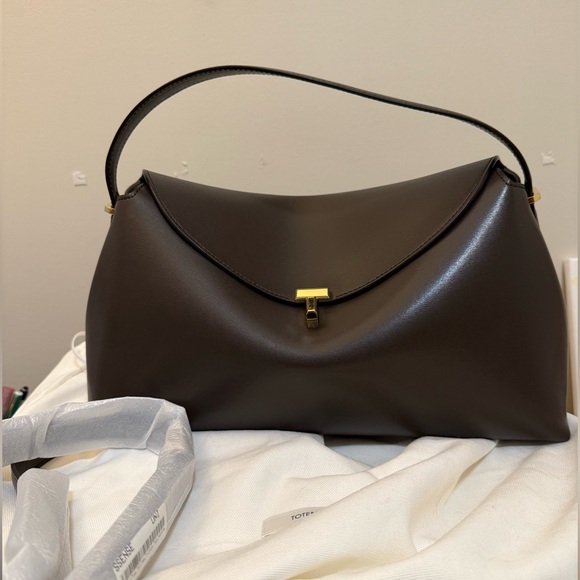 Toteme Handbags - Toteme T Lock Leather Bag (Brand new)